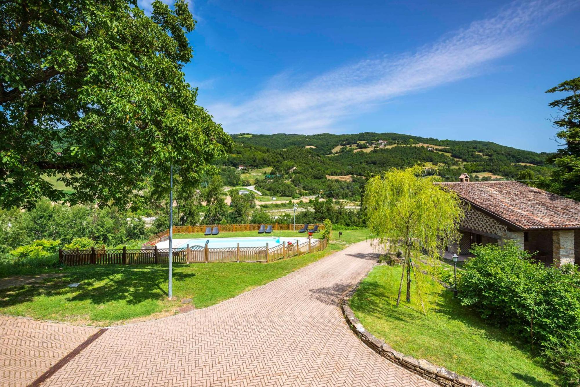 Agriturismo Il Salice Tizzano Val Parma المظهر الخارجي الصورة
